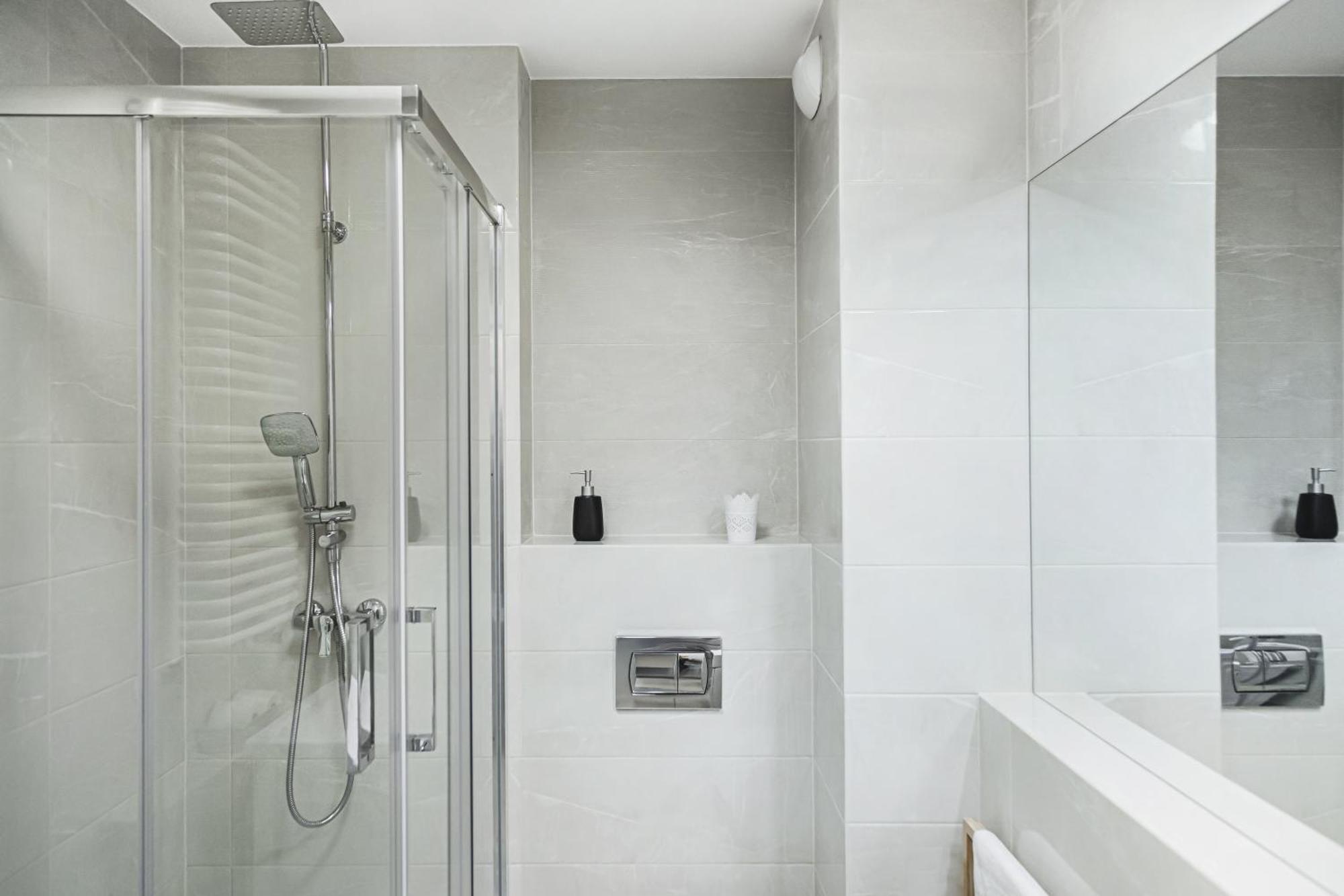 Komfort Z Balkonem W Centrum วรอตซวาฟ ภายนอก รูปภาพ